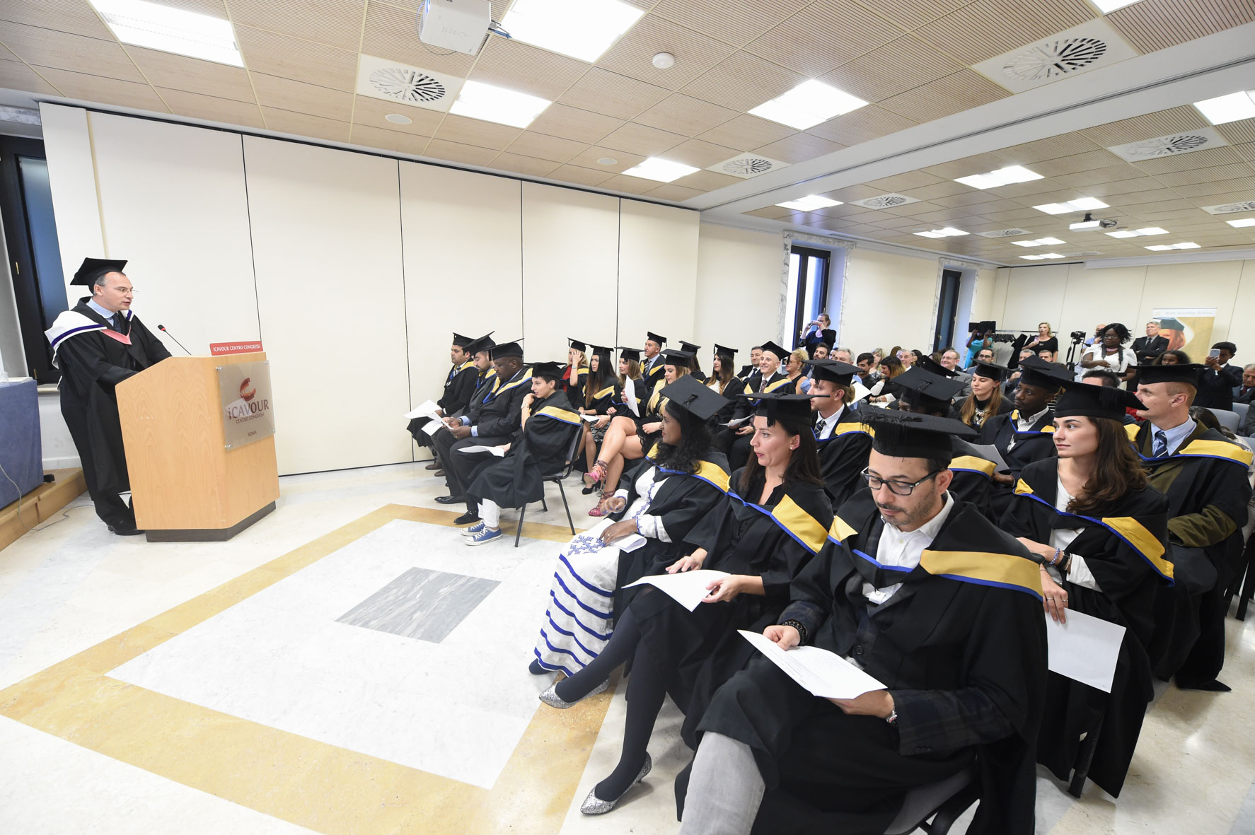 graduation_ceremony_rome_business_school_2015