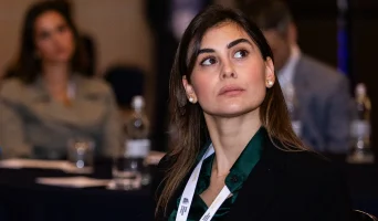 mba-scholarship-women3