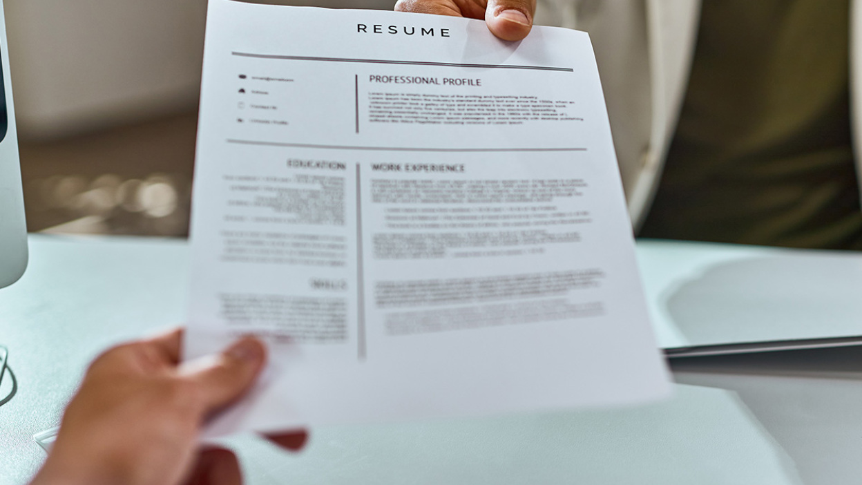 what resume format best suits an international job market